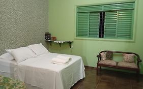 hospedagem casa da waldir, quarto suíte 01
